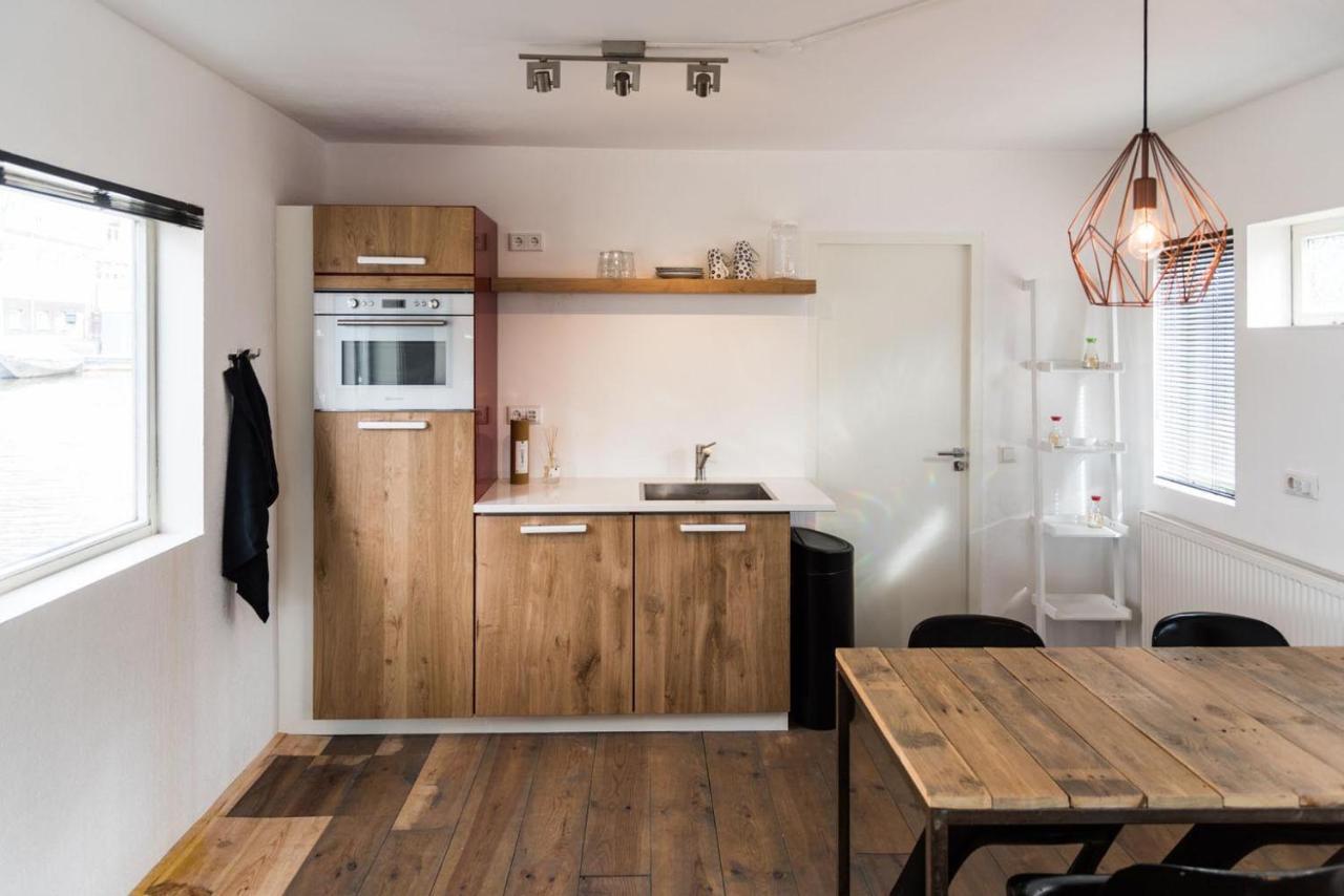 アムステルダム Houseboat Next To Amstel Bed & Breakfast エクステリア 写真